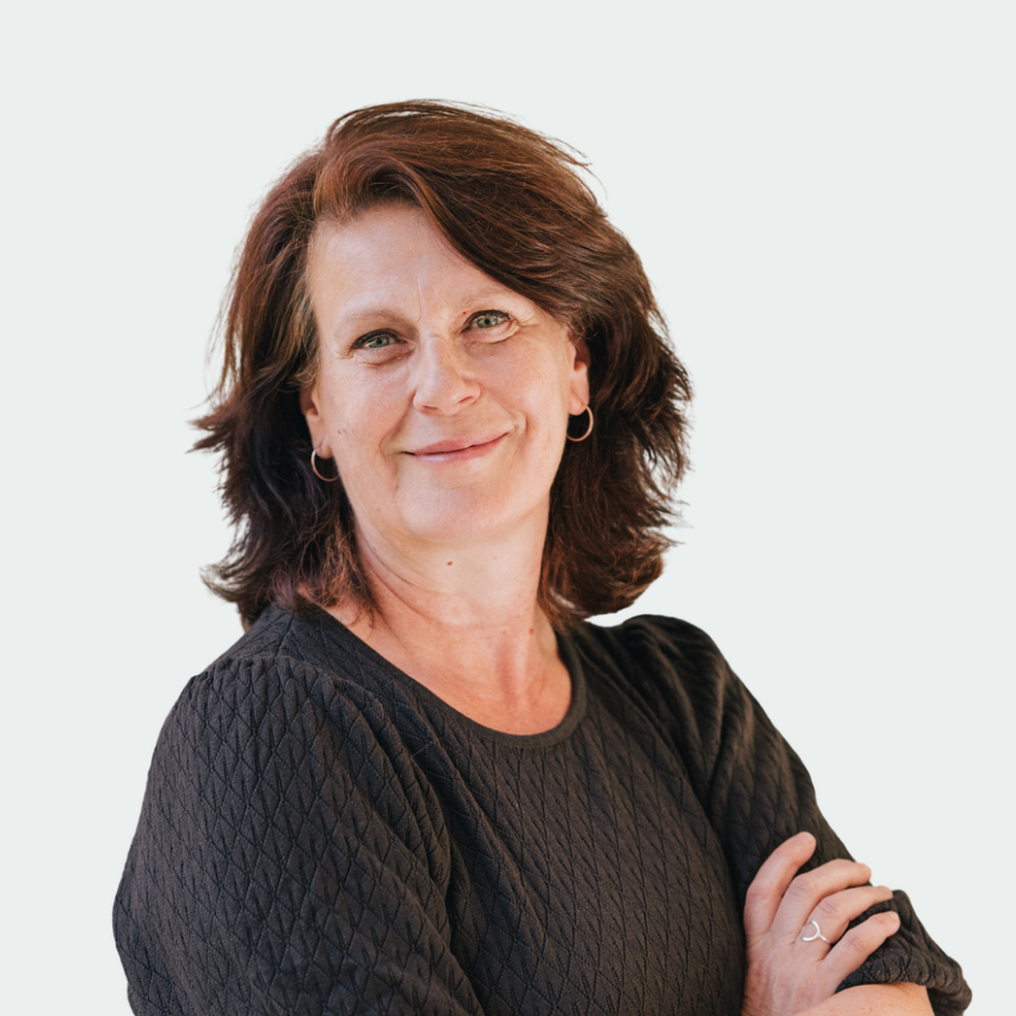 https://www.academyhetdorp.nl/assets/uploads/Agnes_van_der_Poel-2.png